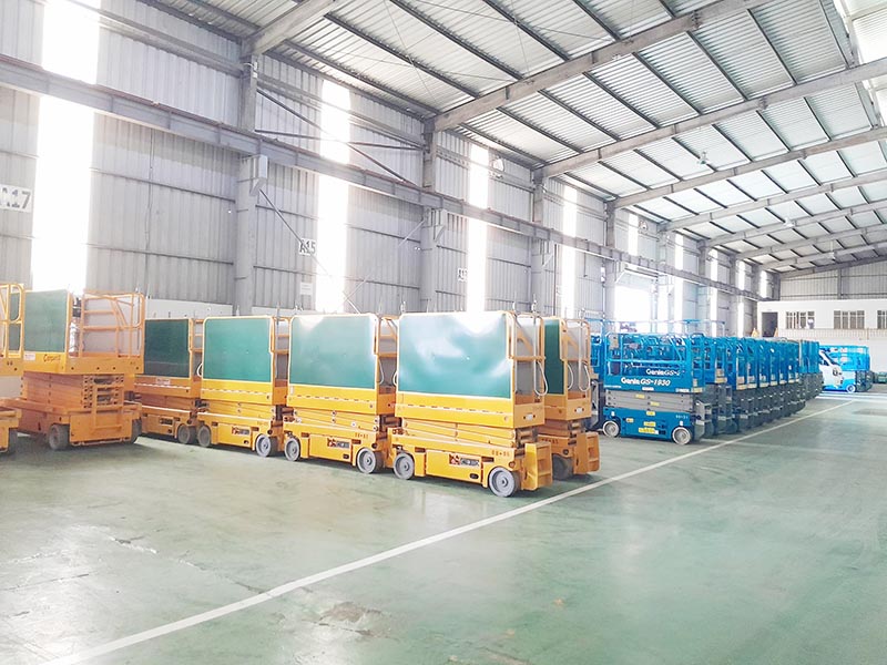 xe nâng người cắt kéo hãng Haulotte, Genie