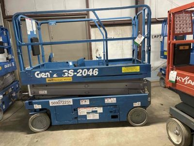 Xe nâng người cắt kéo 8m làm việc Genie GS2046