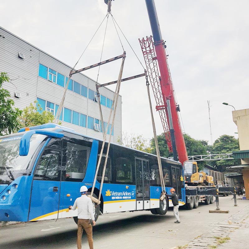 xe cẩu 50 tấn cẩu xe bus