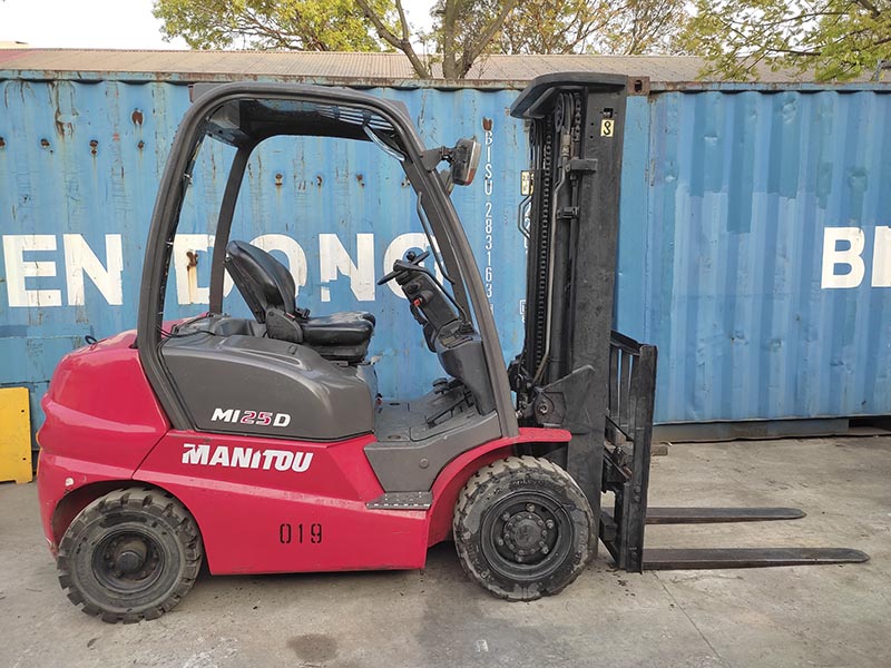 Cho thuê xe nâng dầu tại Hưng Yên