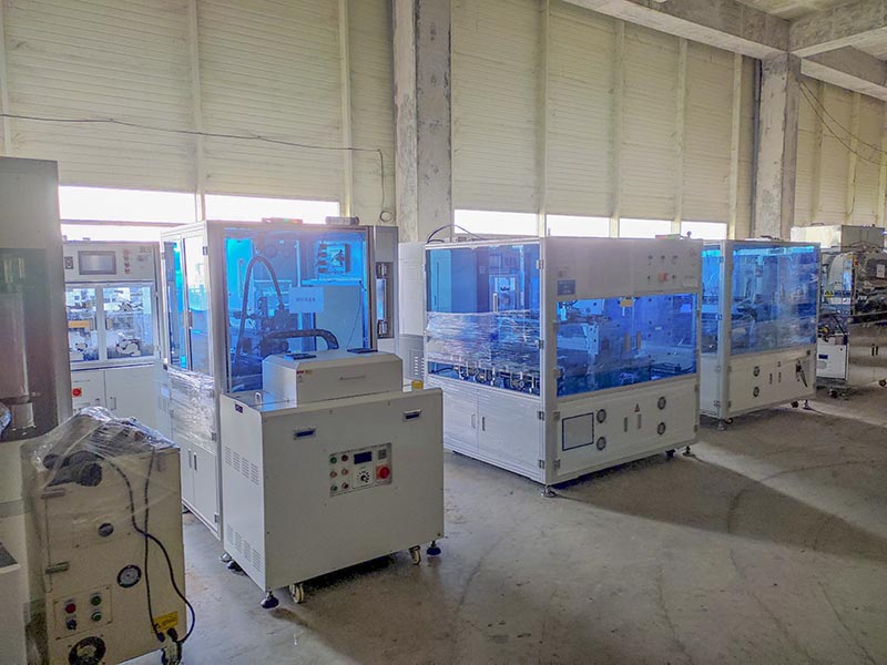 máy công nghiệp tập kết sau khi cẩu