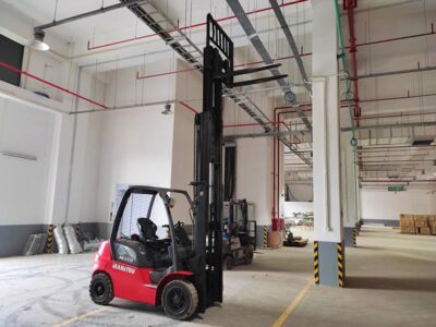 Xe nâng hàng 2,5 tấn Manitou MI25D