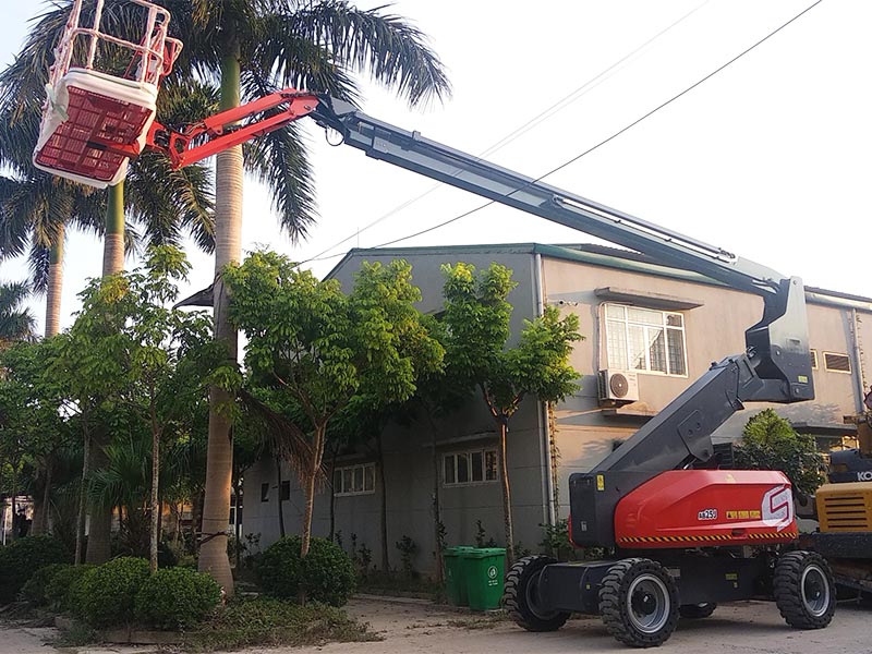 xe nâng người boomlift 25 mét làm việc sinoboom