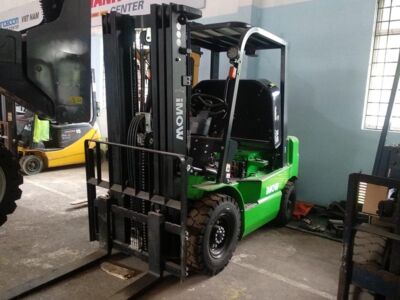 Xe nâng hàng 3 tấn iMOW ICE301B