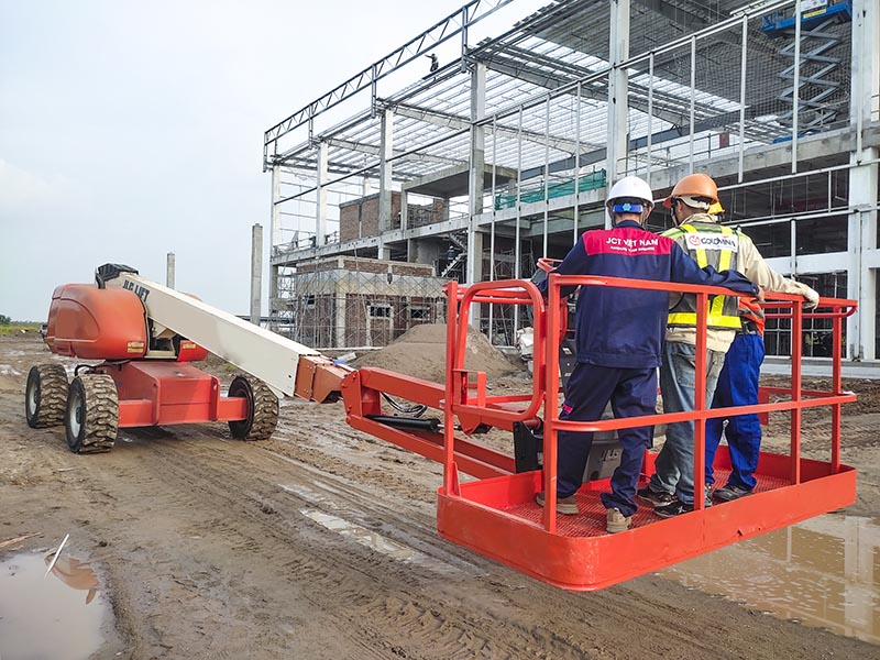 hướng dẫn vận hành xe boomlift tại công trường