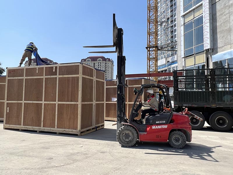 Xe nâng hàng 3 tấn Manitou
