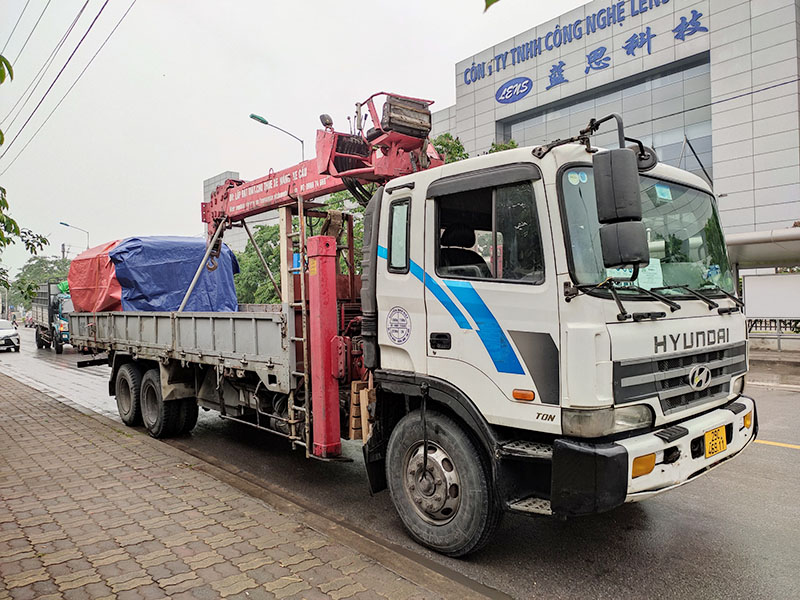 xe cẩu thùng chở hàng tại Bắc Ninh