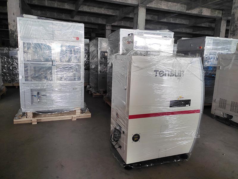 bọc áo mưa cho thiết bị máy móc công nghiệp