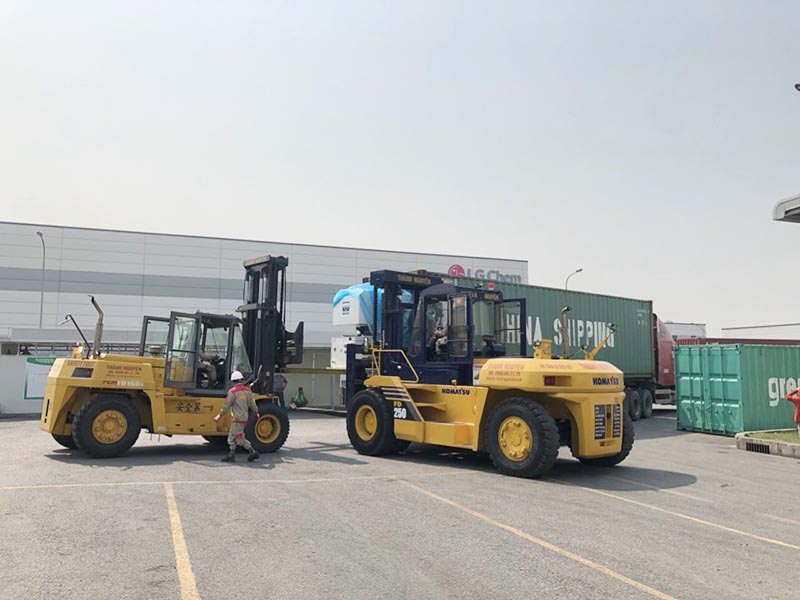 Dịch vụ cho thuê xe nâng hàng tại Hưng Yên
