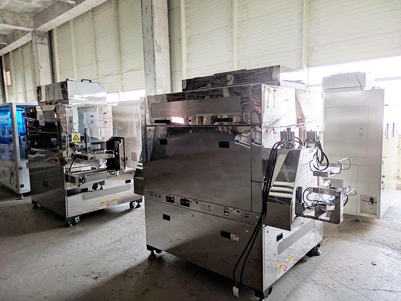 thiết bị máy móc công nghiệp