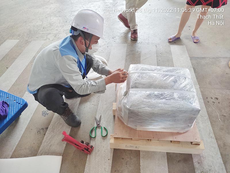 Gia cố hàng hoá trước khi đóng thùng vận chuyển