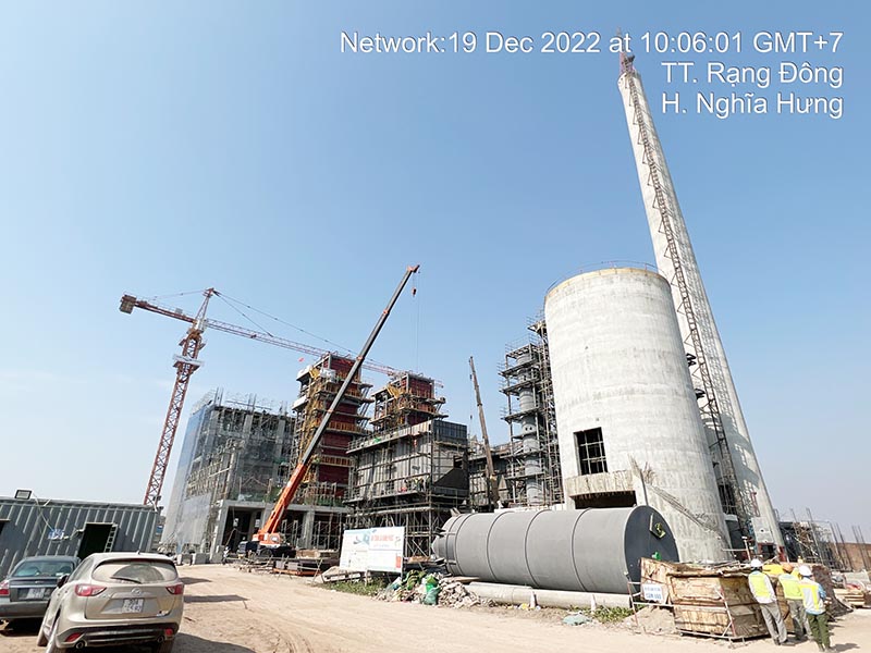 MC Industries cho thuê xe cẩu bánh lốp, tháp cẩu