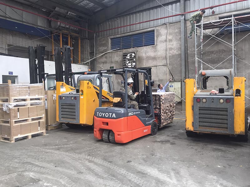 Cho thuê xe nâng điện tại Hưng Yên
