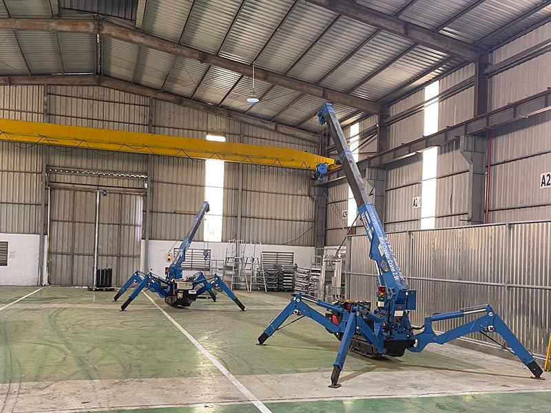 MC Industries cho thuê xe cẩu mini