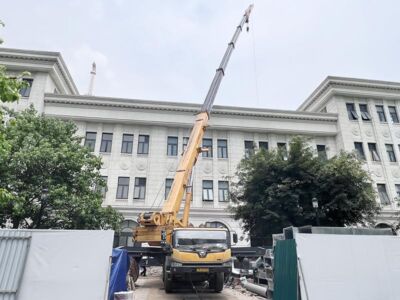 Xe cẩu bánh lốp 50 tấn XCMG QY50