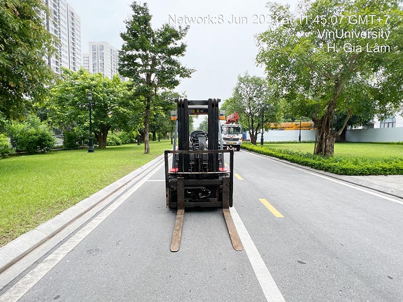xe nâng hàng 3 tấn Manitou