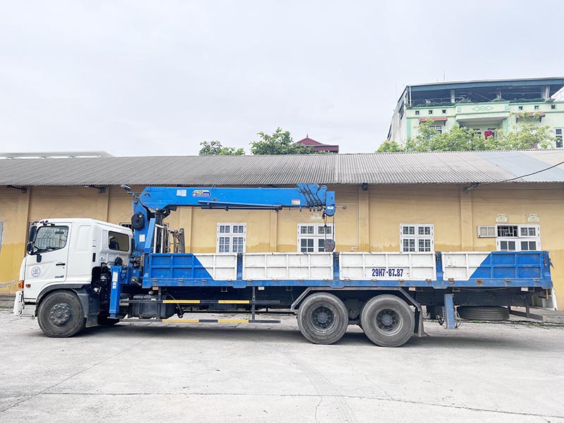MC Industries cho thuê xe cẩu thùng tại Hà Nam