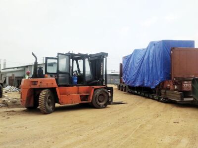 Xe nâng hàng 12 tấn Doosan D120