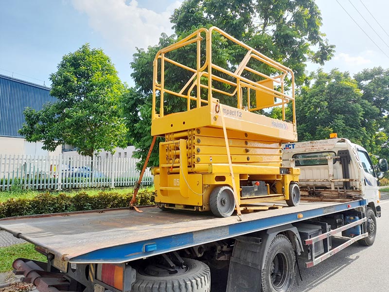 vận chuyển xe nâng người cắt kéo 12 mét làm việc Compact 12