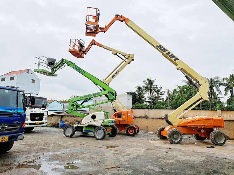 xe nâng người boomlift