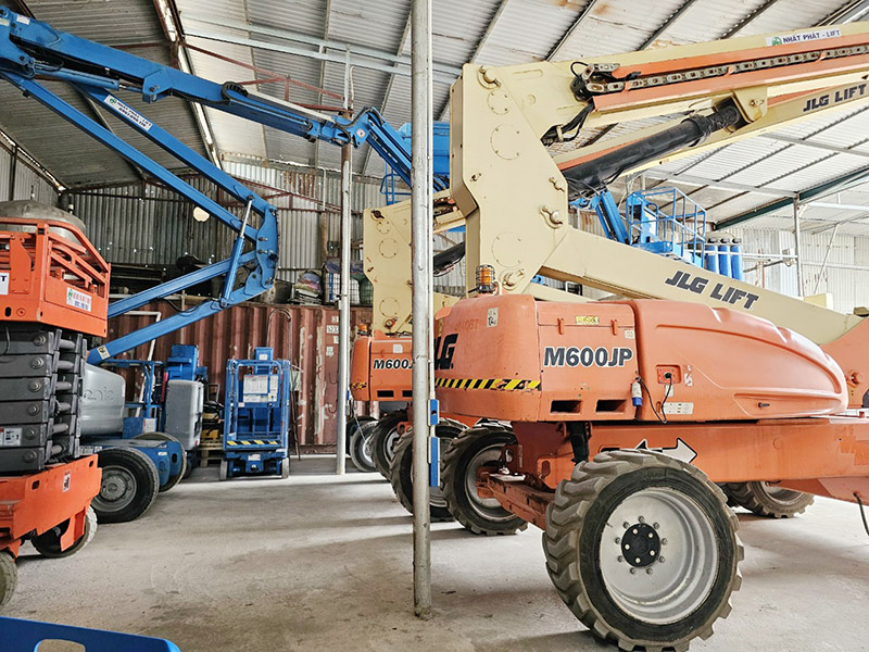 xe nâng người boomlift 20m chạy động cơ điện