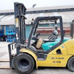 Xe nâng hàng 4 tấn KOMATSU FD40T-10