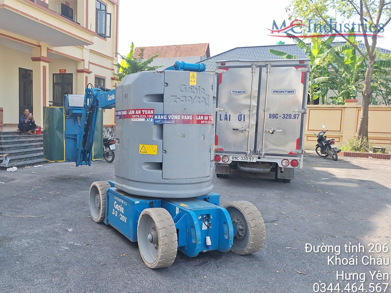 Mẫu xe nâng người cần boom thân hẹp