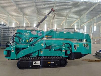Xe cẩu chân nhện 2.98 tấn Maeda MC305C