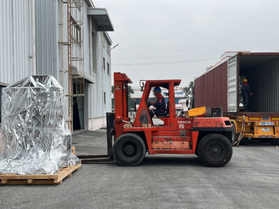 Xe nâng hàng 10 tấn Toyota FD100