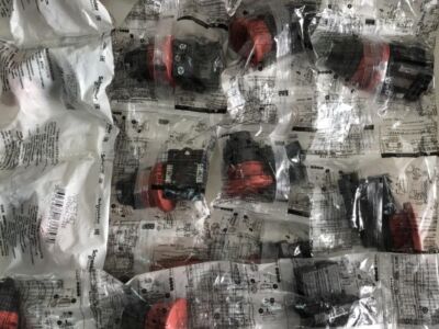 Phụ tùng xe nâng người - công tắc dừng khẩn cấp