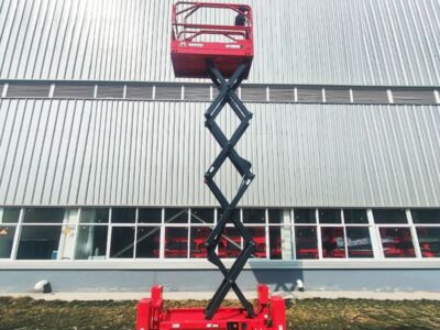 Xe nâng người bánh xích HC0610E