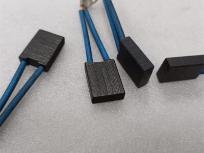 phụ tùng xe nâng người - chổi than xe nâng người