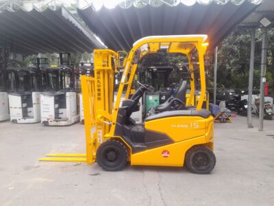 Nichiyu 1.5 tấn FB15-80