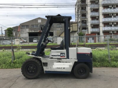 Komatsu 4.5 tấn FD45