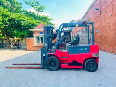 NICHIYU 4.5 tấn FB45PN